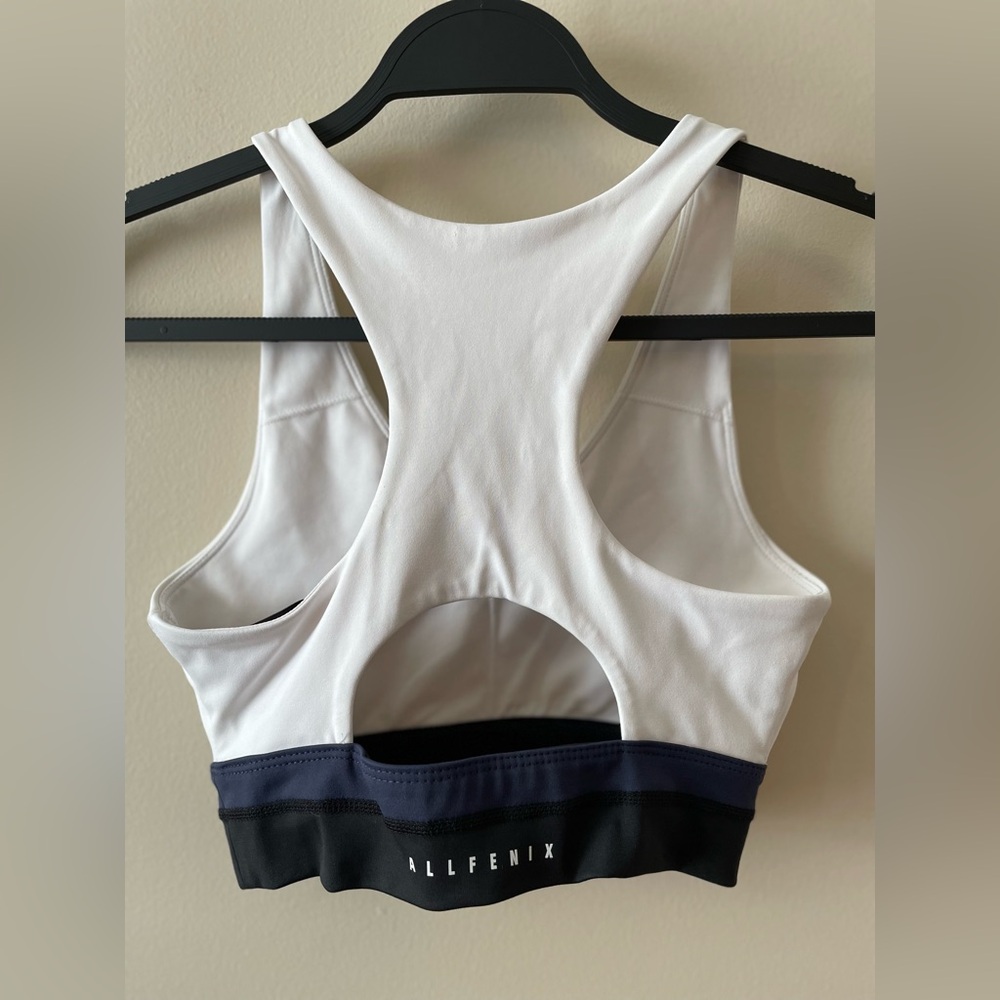 ALL FENIX Mia Stripe Sports Bra in White/Navy V-Neckline Racerback Size XS - Picture 5 of 7